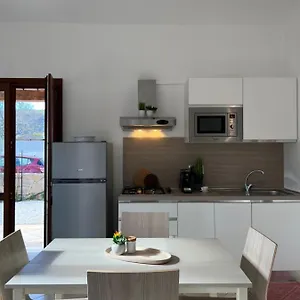 Appartamento La Conchiglia A Pochi Passi Dal Centro, San Teodoro (Sardinia)